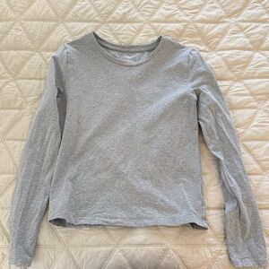 Aritzia Gray Long Sleeve